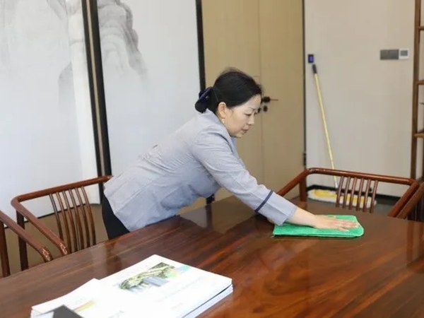 物业保洁外包的利弊分析：壹壹清洁清洁保洁指南